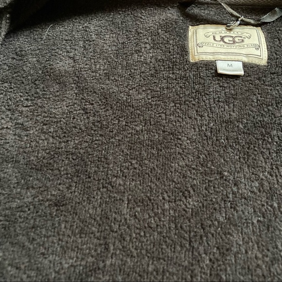UGG Zip Up Hoodie, Brown, Size M. Excellent worn condition, like New!! - Picture 8 of 16